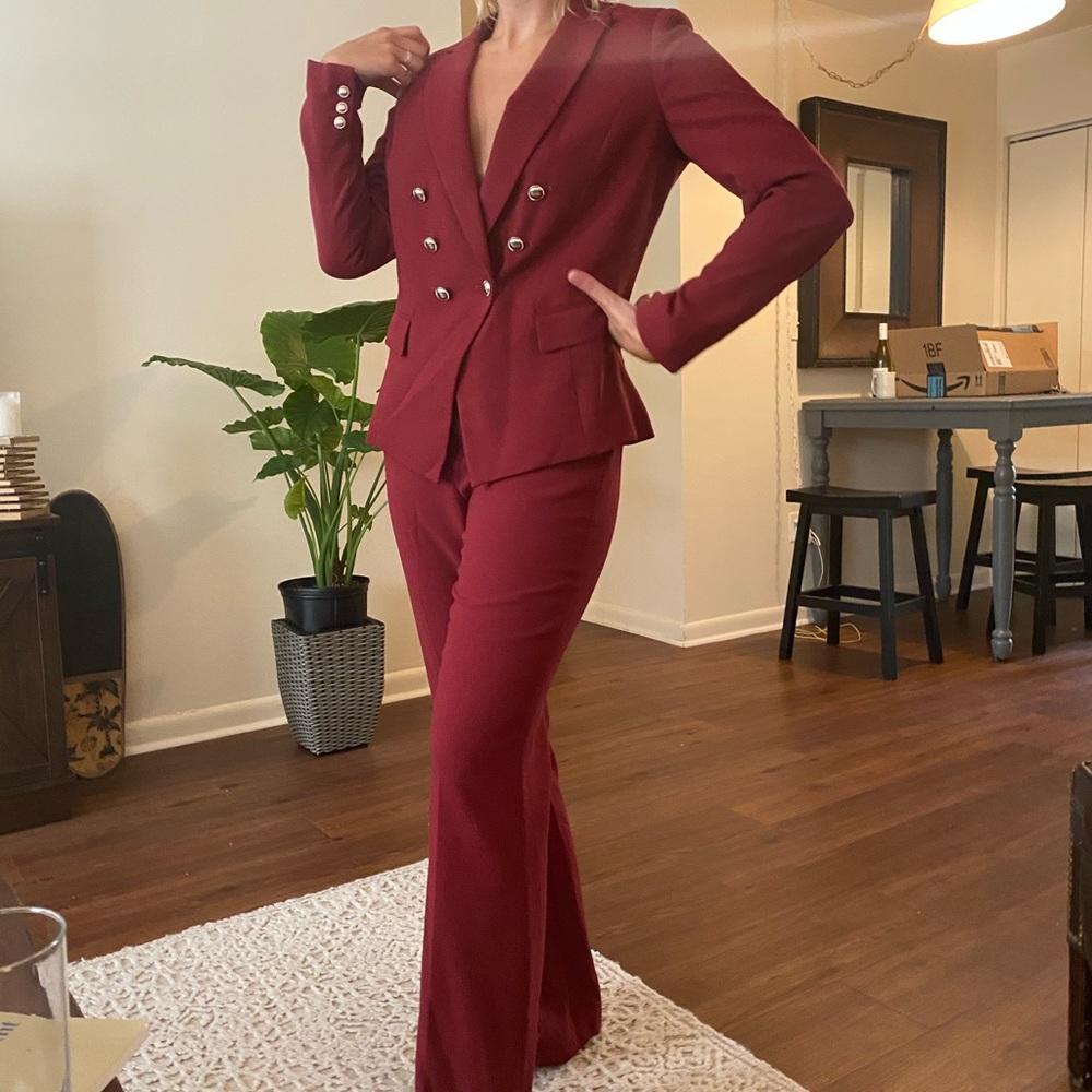 White House Black Market pantsuit size 10